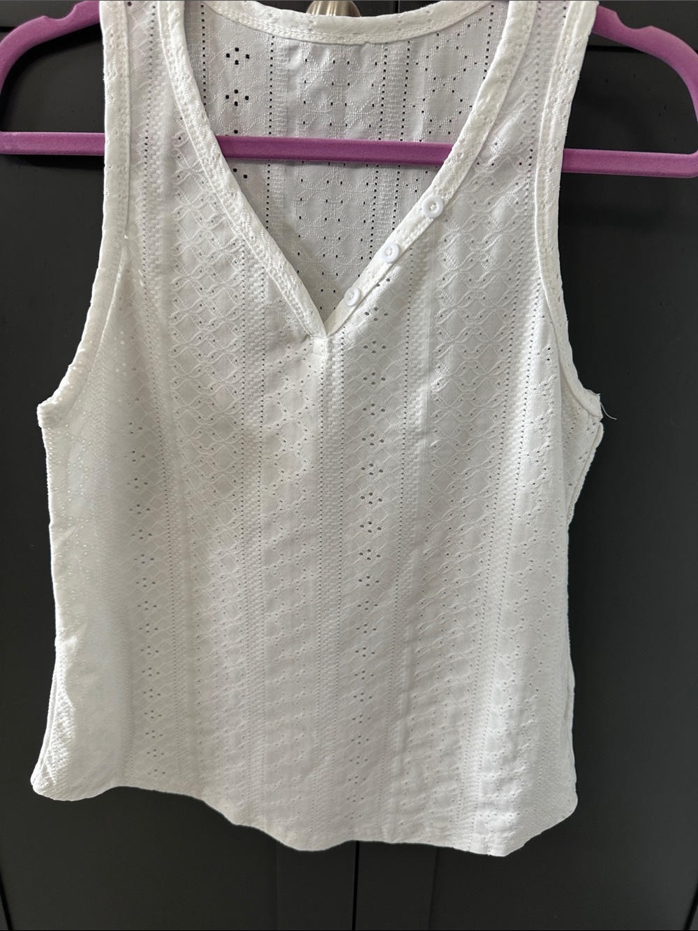 SHEIN White Eyelet V-Neck Sleeveless Camisole